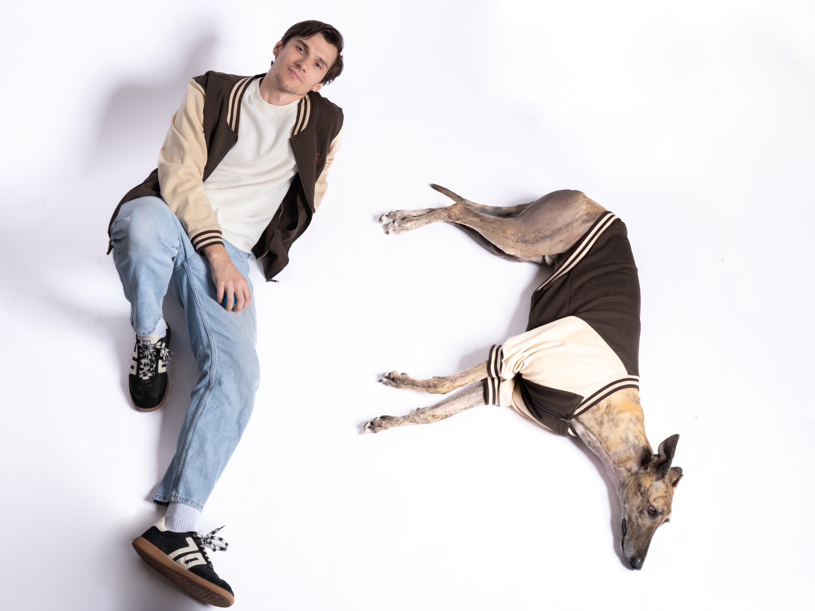 Full-Zip Sweatshirt — Espresso